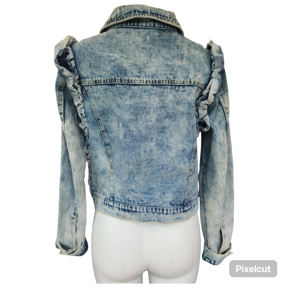 ELAN Ruffled Acid Washed Jean Jacket - Picture 3 of 10